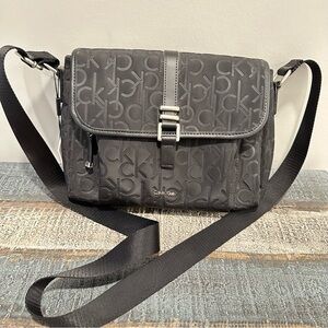 Calvin Klein Black logo crossbody with pockets